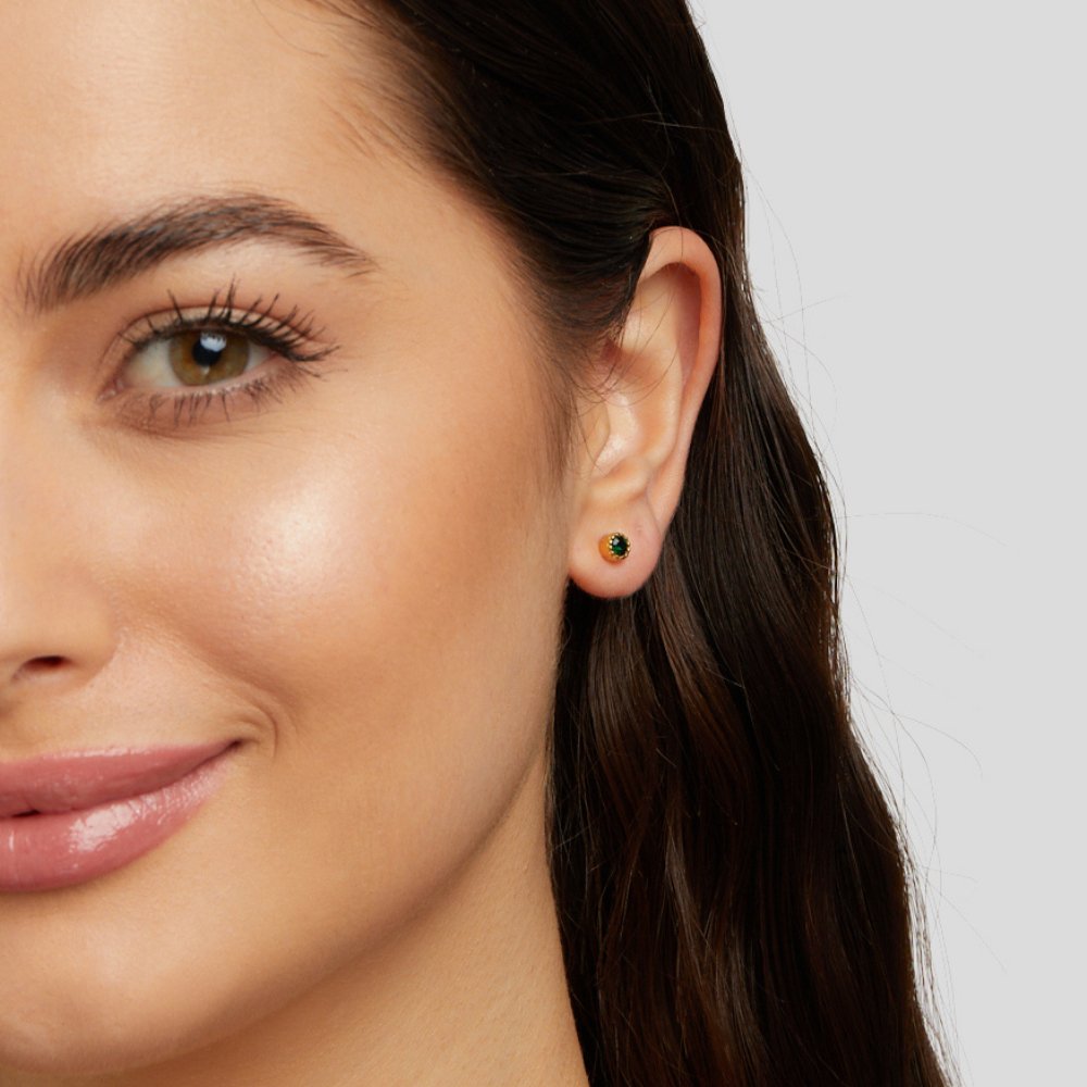 Orecchini a bottone verde smeraldo