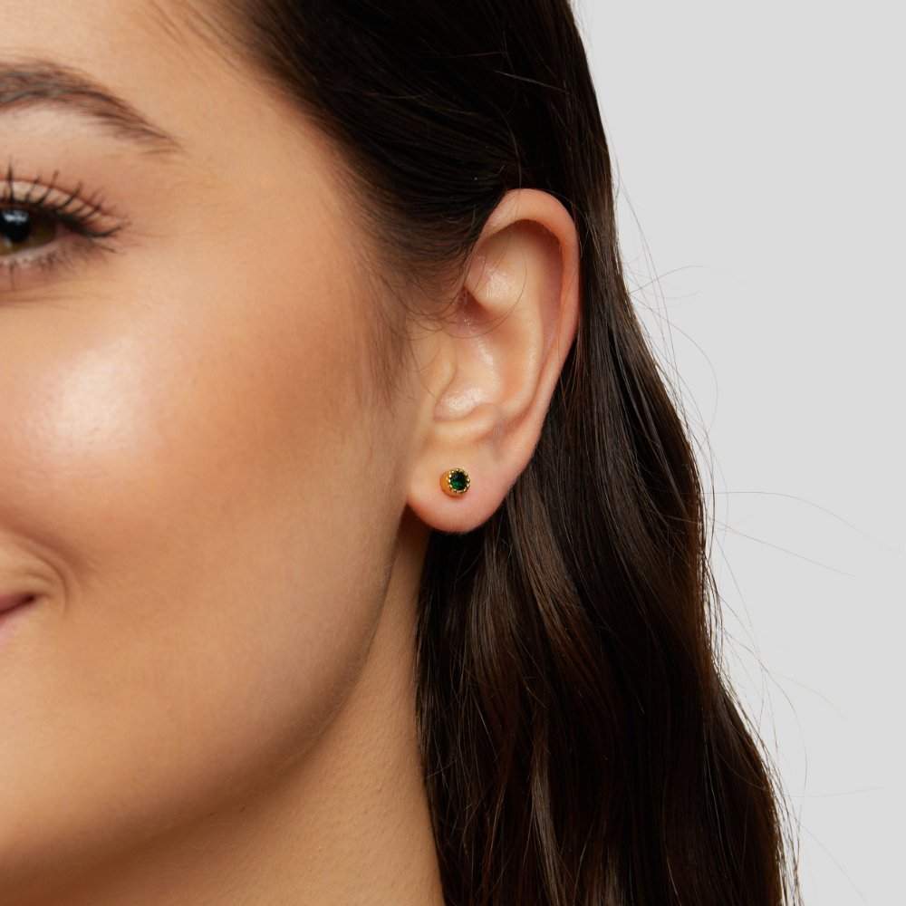 Orecchini a bottone verde smeraldo