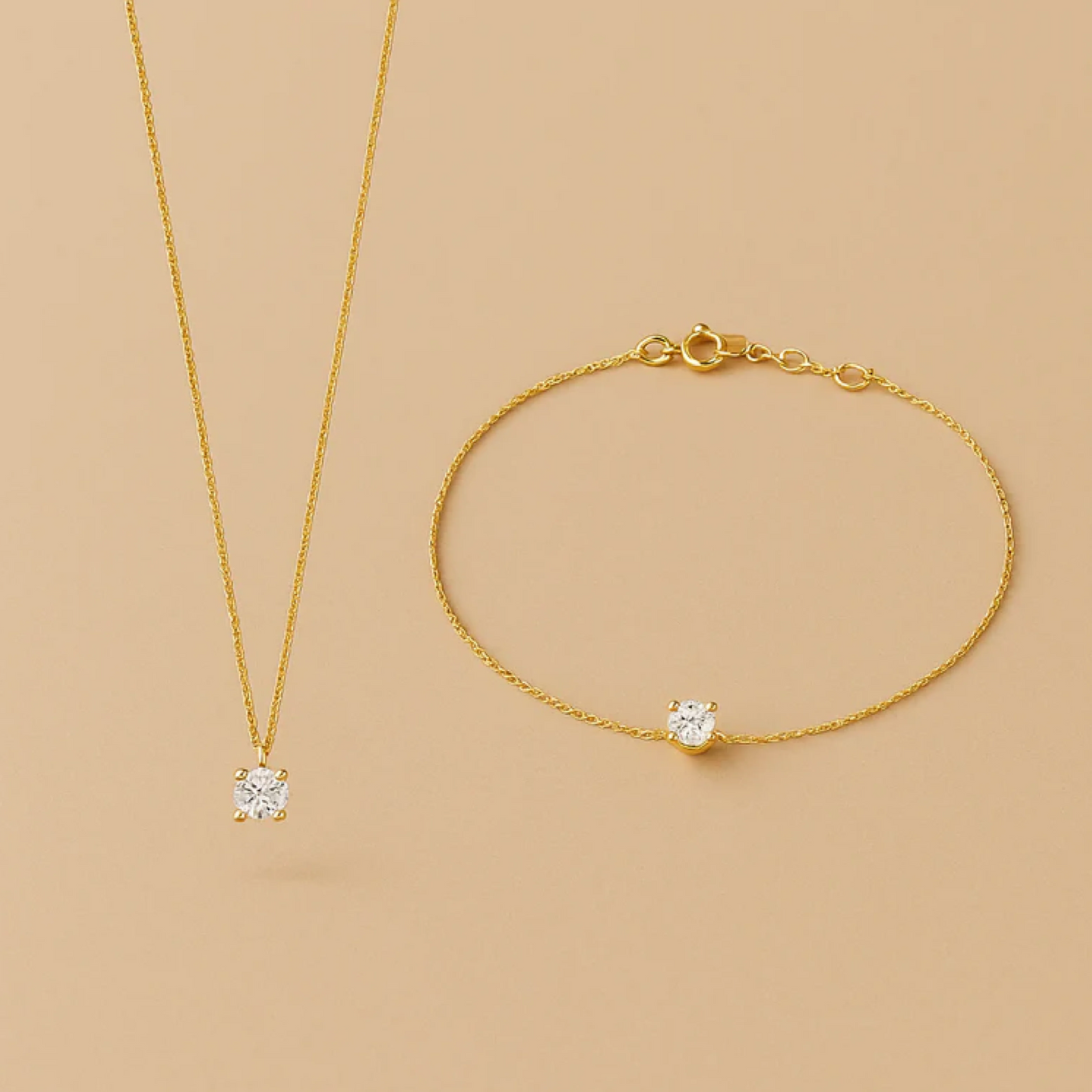 Cléa Moissanite incastonata in oro