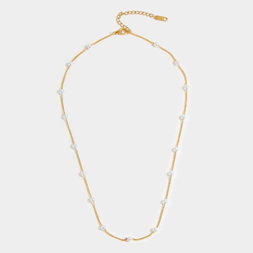 Collana di perle in oro puro