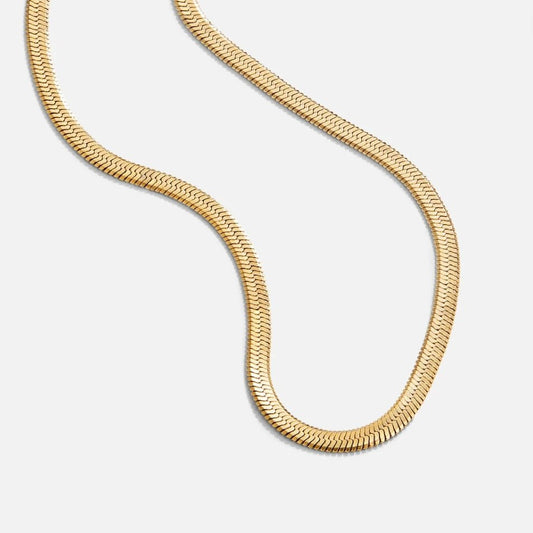 Collana in oro con catena a serpente