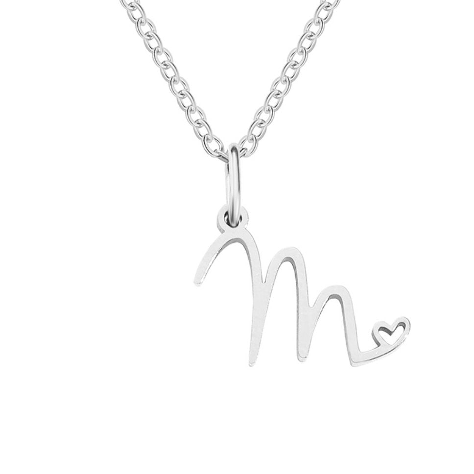 Collana con cuore e lettera in argento