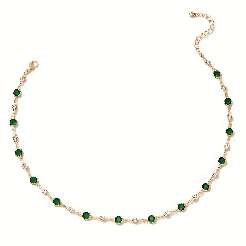 Collana con ciondolo verde smeraldo