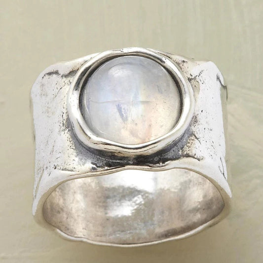 Anello in pietra di luna d'argento