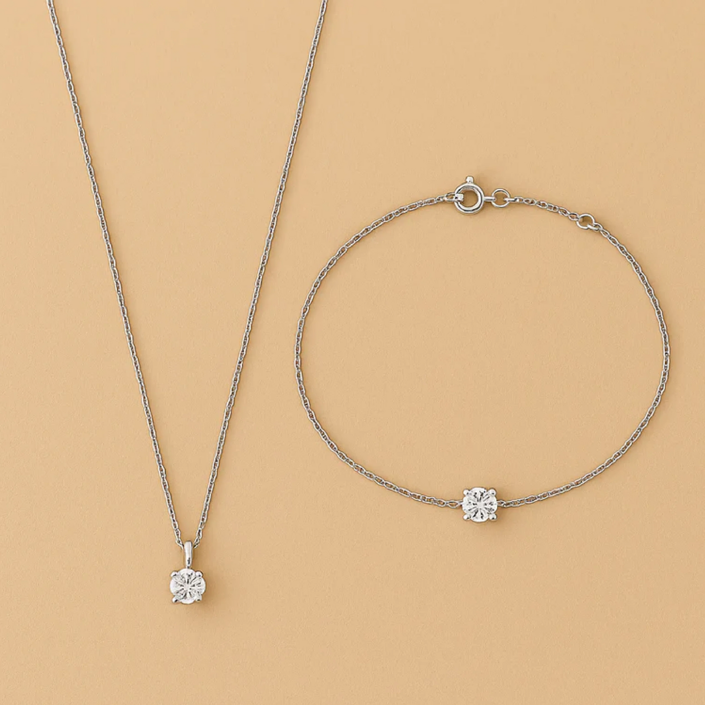 Cléa Moissanite incastonata in oro