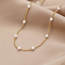 Collana di perle in oro puro