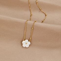 Collana con fiore Greatness Blossom